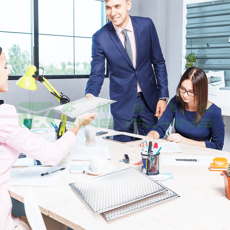 Waterproof Factory Metallic Bubble Mailer For Christmas Gifts Packaging