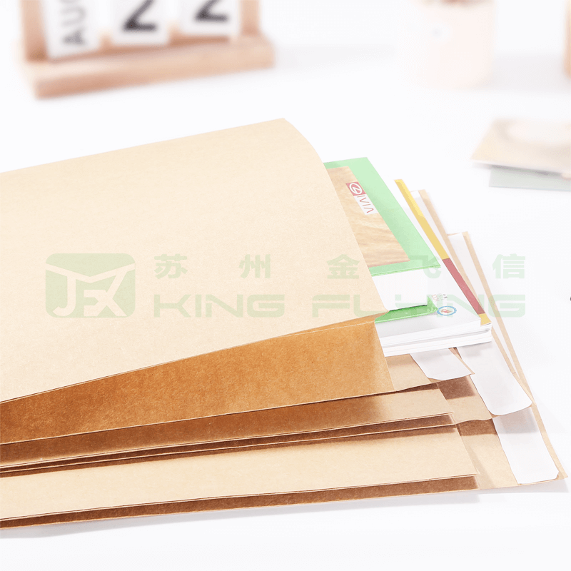 Eco-Friendly Paper Packaging Kraft Self-Seal Durable Waterproof Shipping Clothes Bag